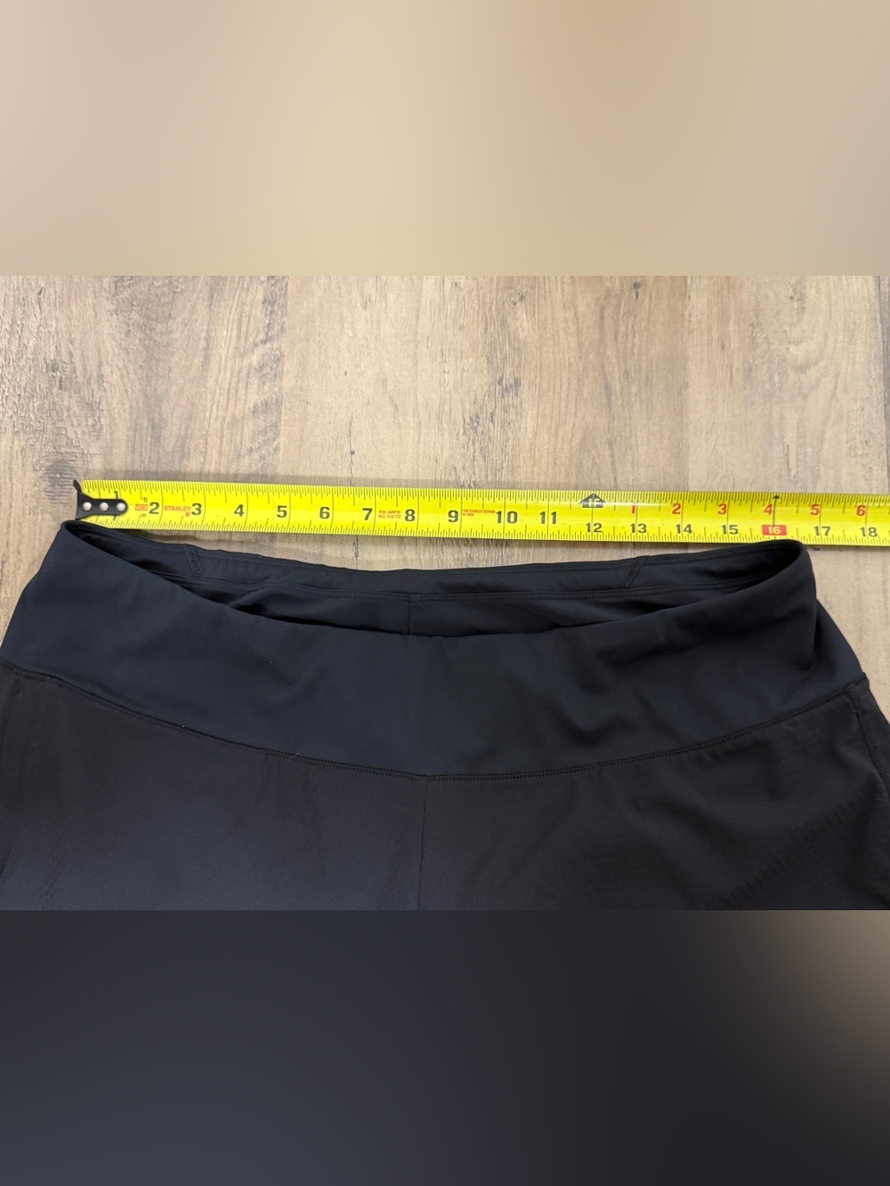 Oiselle Black Long Rogas Size 12 - Picture 3 of 6